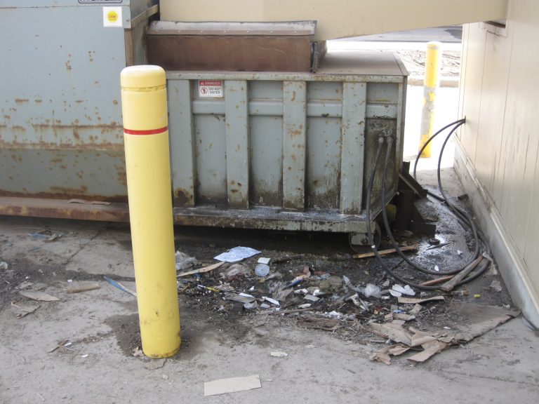 Dirty compactor Dirty compactor